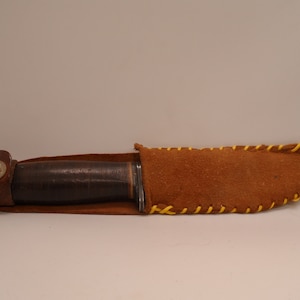 Vintage U.S. Navy PAJ RH 35 Knife