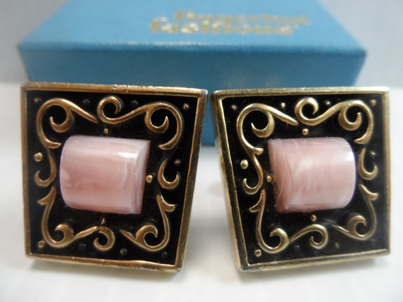 Vintage FingerHut Fashions Cuff links, 1950's - image 1