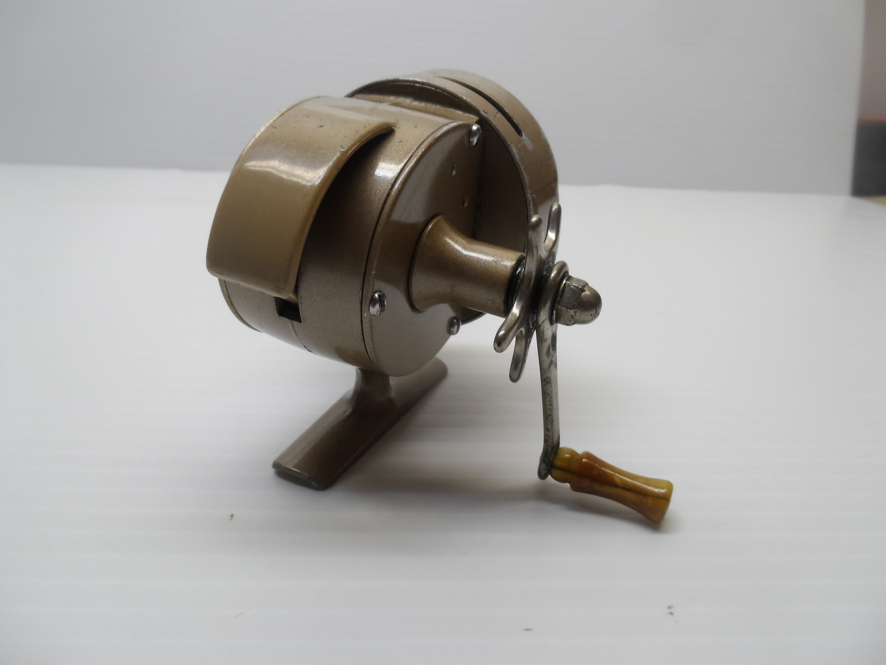 Vintage Shakespeare Fishing Reel No 1773 Wondercast Model EJ Etsy Vintage Shakespeare Fishing Reel No 1773 Wondercast Model EJ Etsy