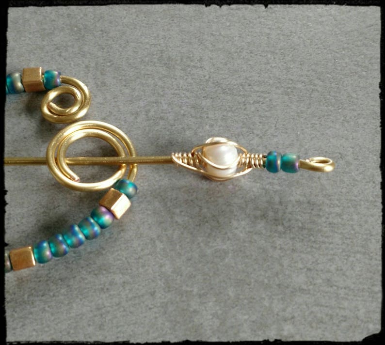 Shawl Pin Gold Blue Fresh Water Pearl Wrap Knitting