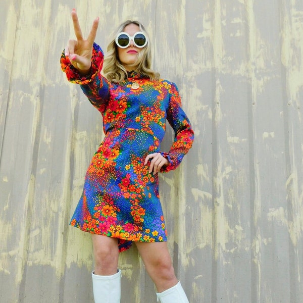 1970s Groovy Floral Poly Ruffle Dress size M/L