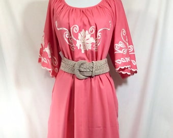 1980s Coral Pink Embroidered Kaftan with Dramatic Scalloped Sleeves size S/M/L