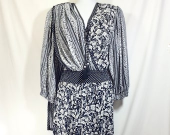 1970s Silky Boho Blocked Scarf Dress with Handkerchief Hem size L/XL
