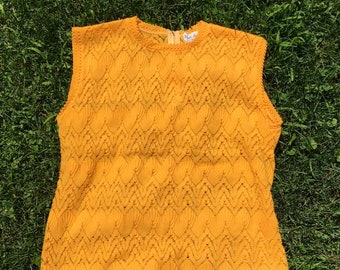1960s Vibrant Orange Chevron Knit Sleeveless Top size M