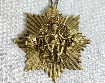 1960s Signed Hattie Carnegie Medieval Knight Pendant/ Brooch with 19” Chain
