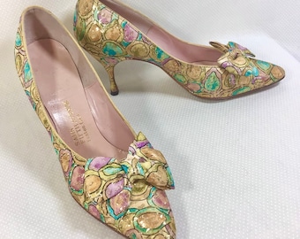 1960s Metallic Brocade Saks Fifth Ave Pumps with Bows and 3” Heel size 6.5