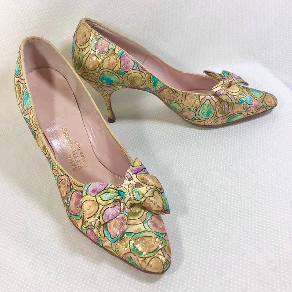 1960s Metallic Brocade Saks Fifth Ave Pumps with Bows and 3” Heel size 6.5