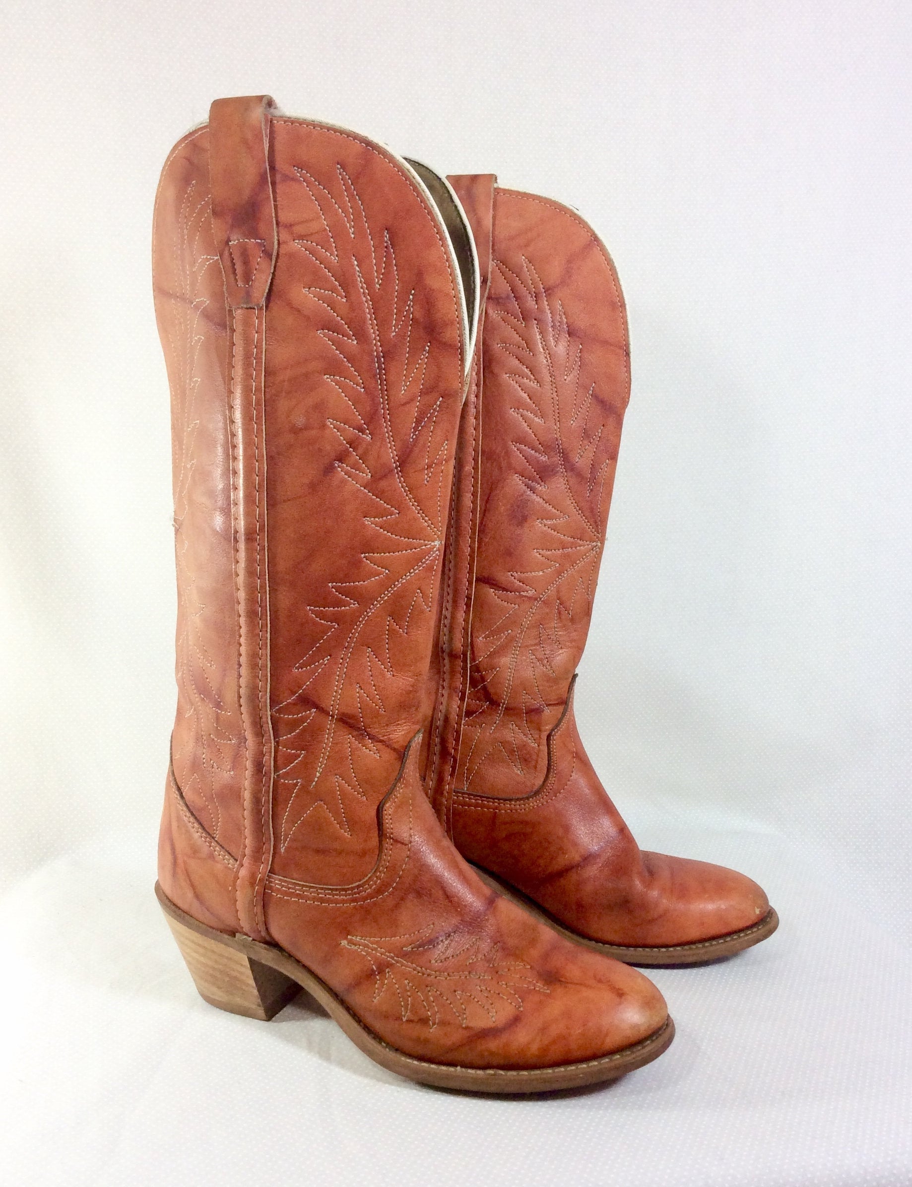auburn cowboy boots