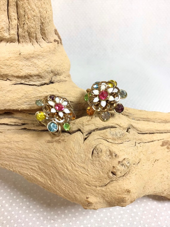 60's Red Enamel Daisy Earrings main image 0