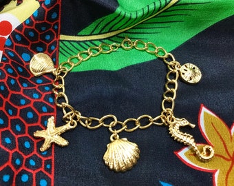 1970s Nautical Gold Tone Charm Bracelet