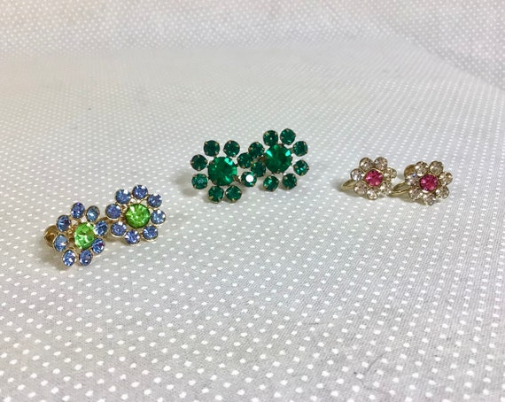 Lot of 3 Pairs 1960s Rhinestone Daisy Screwback E… - image 1