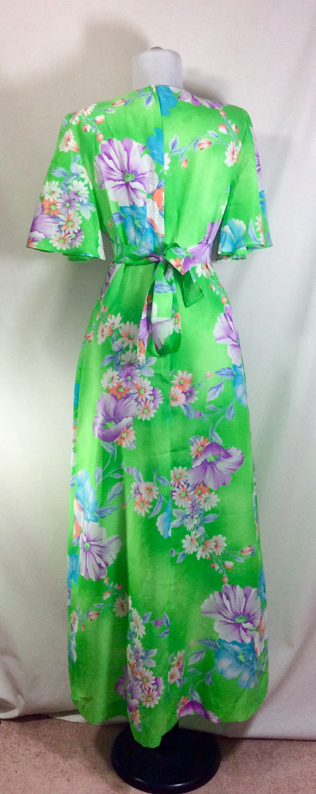1970s Hawaiian Tropical Floral Print Green Kimono Belted Maxi Dress ...