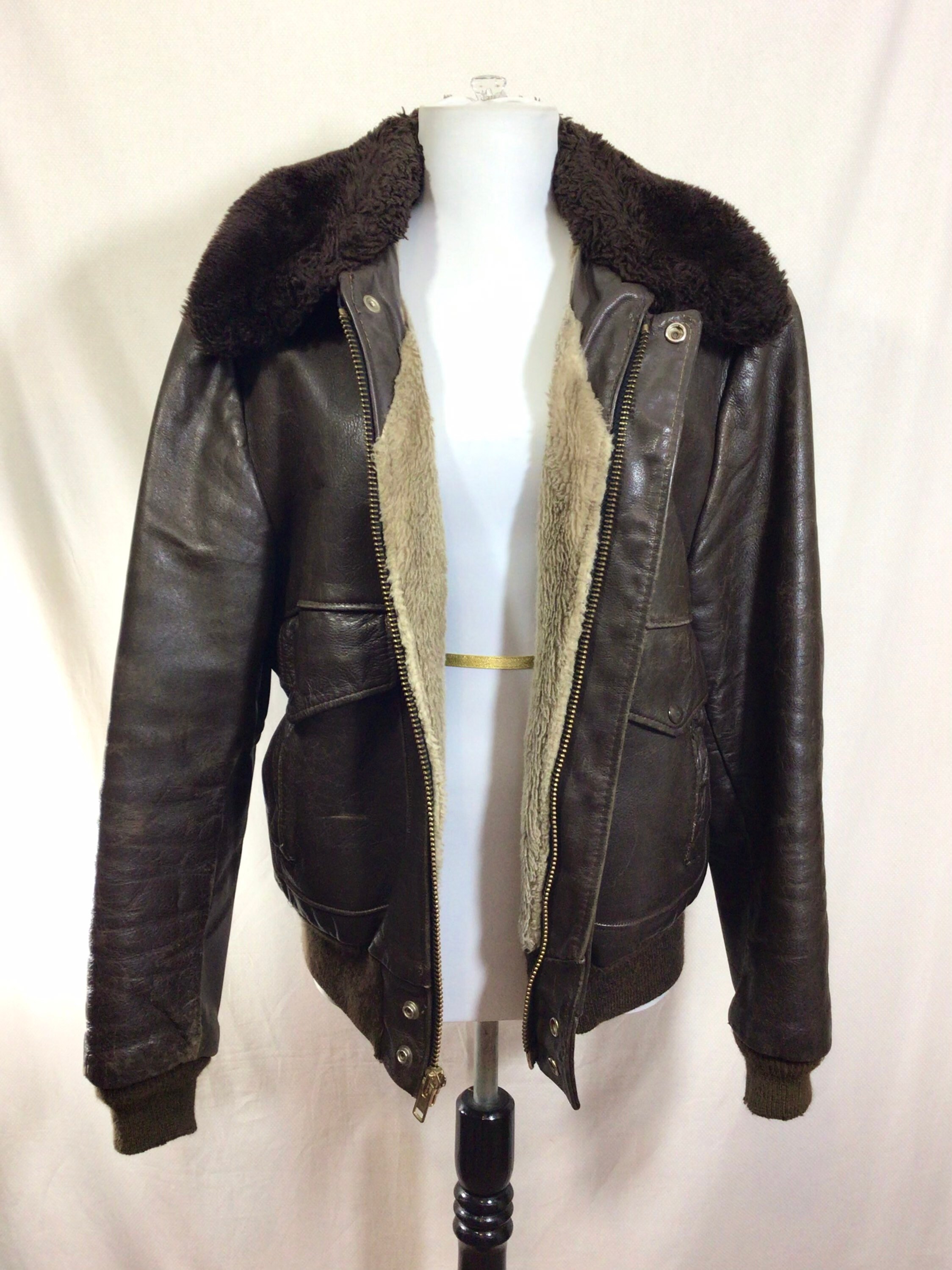 1960s Brown Leather Pilot’s Bomber Jacket with Aviation Pin! Size XS/S