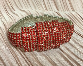 Vtg Festive Ruby Rhinestone Mesh Bracelet with Interlocking Clasp