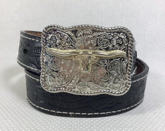Vtg Tooled Black Leather Belt with Silver and Gold Longhorn Buckle size 22”-26”