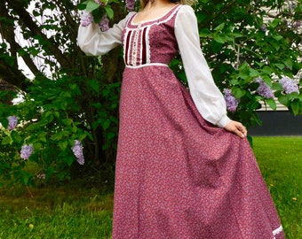 1970s Gunne Sax Cotton Burgundy Floral Corseted Full Length Prairie Dress size S