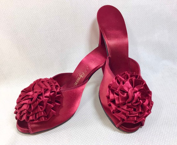 1940s Burgundy Satin Daniel Green Peep-Toe Pumps w