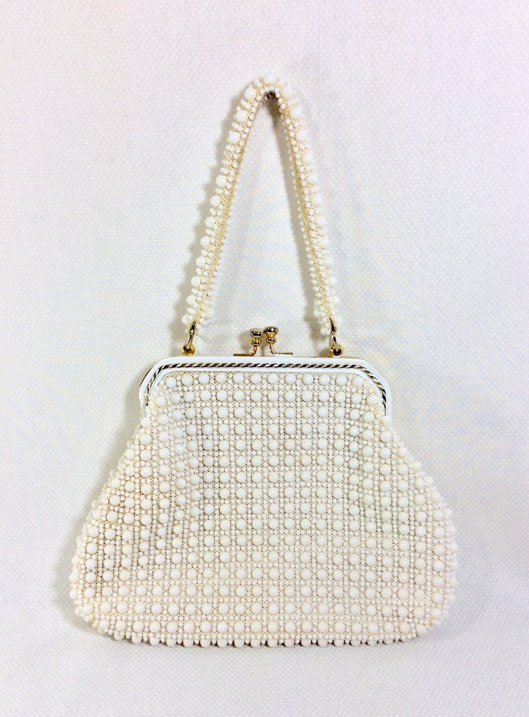 1950s White Beaded Clamshell Handbag With Gold Tone Hardware - Etsy