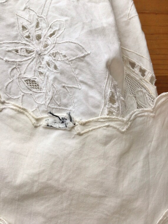 Vtg Romantic Cotton Lace Cutout Drop Waist Dress … - image 9
