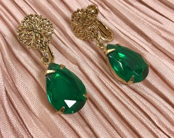 1960s Emerald Green Teardrop Earrings with Gold Filigree Detail