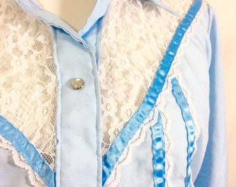 1980s Blue Pearl Snap Western Blouse with Lace and Satin Ribbon Trim size M