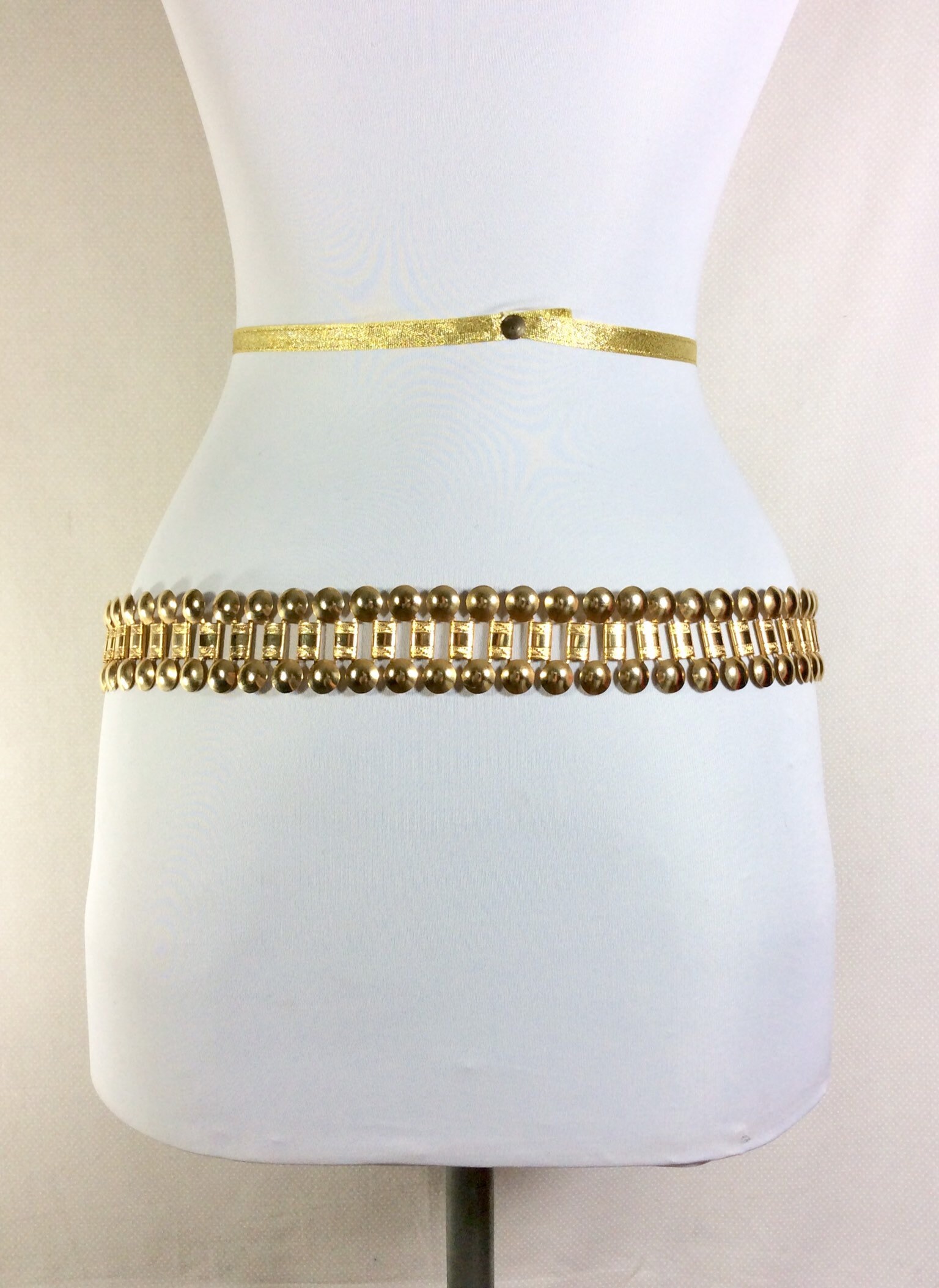 1980s Gold Studded Embossed Chain Link Belt with Oval Studded Buckle