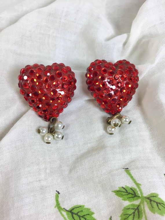 Vtg Rhinestone Enamel Heart Post-Back Earrings wit