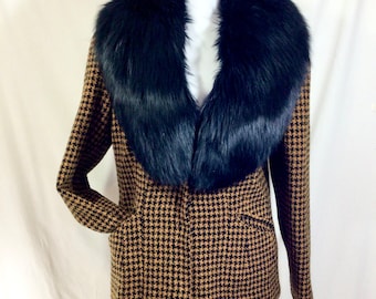 1970s Fox Fur Collar Houndstooth Jacket by Saks Fifth Avenue size M/L