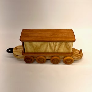 Heirloom Hardwood Train Car: Wooden Container Toy