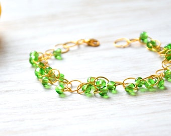 Green Bead Bracelet, Glass bead jewellery, Classic jewelry, Grandma gift, Mother daughter gift, Bridesmaid gift, Bronze anniversary, UK