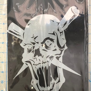Stencil in Mylar con teschio su picche, riutilizzabile, tagliato al laser, da 10 milioni, per arte, pittura e artigianato con aerografo.