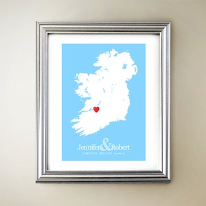 Irland Custom Vertikale Herzkarte Kunst - Personalisierte Namen, Hochzeitsgeschenk, Verlobung, Jubiläumsdatum