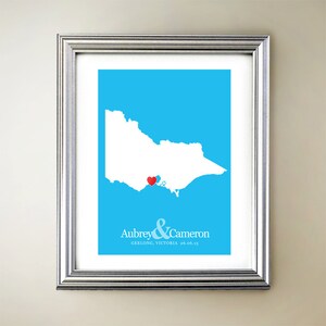Victoria Custom verticale hartkaartkunst - gepersonaliseerde namen, huwelijkscadeau, verloving, verjaardag