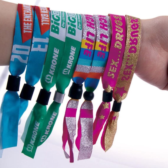 Cheap Custom Logo Party Festival Polyester Bracelet Sublimation Fabric  Woven Elastic Wristband - China Woven Elastic Wristband and Custom Wristband  price