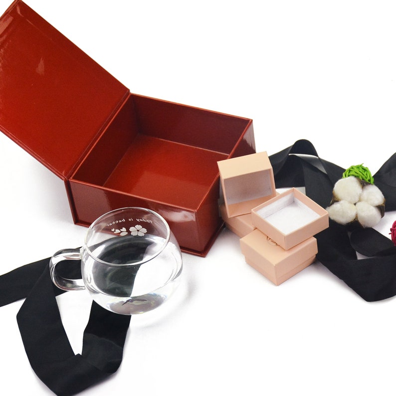 White bridesmaid box Wedding favor box Mini Boxes for Gifts 400pcs custom white paper box Favours or Sweets food boxes