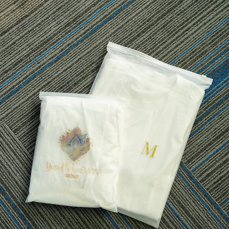 1000pcs 10x14/25x35cm Plastic Bags, high quality Zipper Bag, Zipper Bag, Zip Close Bags for clothing, frosted zipper bags with logo image 9