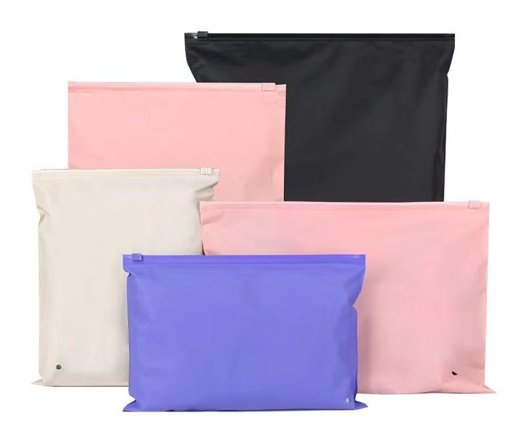 Custom CPE / EVA Zipper Frosted Bag Clothing Packing Clothing Bag