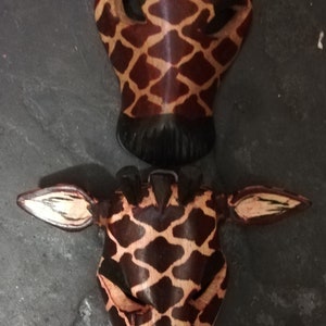 Giraffe wooden masks (2)