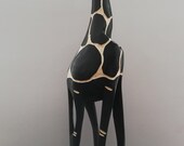 ジンバブエ産の手彫り彫刻　キリン ジンバブエのキリンの木彫り - Etsy 日本