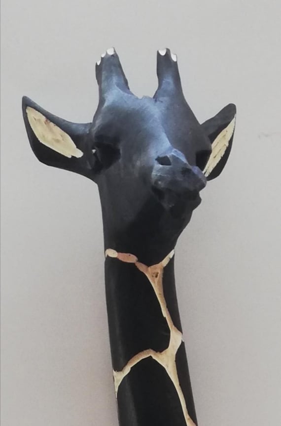 ジンバブエ産の手彫り彫刻　キリン ジンバブエのキリンの木彫り - Etsy 日本