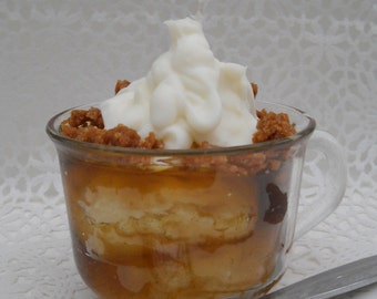 Gingerbread Ice Cream Crumb Dessert Candle ©