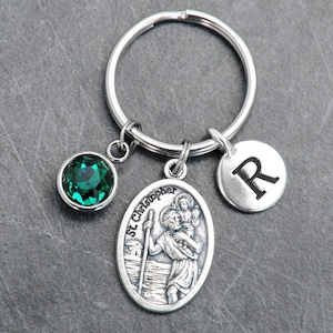 Chaveiro Saint St Christopher Safe Travels - Carta personalizada, pedra de nascimento, proteção ao viajante, presente de viagem, chaveiro de presente para novo motorista