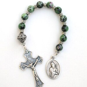 Confirmation Communion Baptism Gift for Boys - Green and Ruby Gemstone Rosary Chaplet - Personalized Choose Your Saint - Gift for Godfather