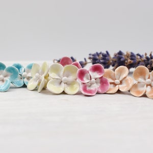 Choose your set of 8 Ceramic Clovers for Jewelry and Craft making, Deco, Sewing, Scrapboking...
