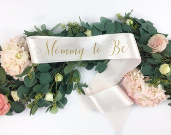 Mommy To Be Sash - Mother sash - Baby Gender Reveal - Baby Shower Sash - Mommy Custom Sash - Baby Name Sash - New Mom Sash - boy or girl