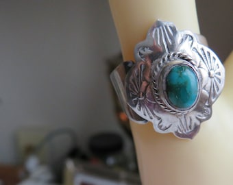 Southwest American Indian Genuine Turquoise .925 Sterling Silver Adjustable Sz. 7.25-8 Ring Wt. 7.4 g