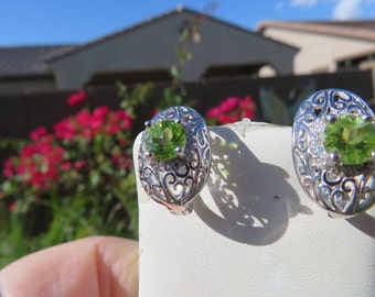 Natural 1.88ctw Peridot & White Sapphire Filigree 925 Sterling Silver Lever Back Earrings, Wt. 4.7g