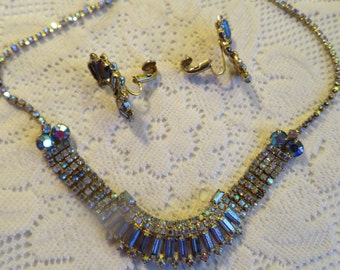 Vintage Chunky Blue Rhinestone Necklace & Matching Clip on Earrings 1960s Statement (Excellent Condition) 28G