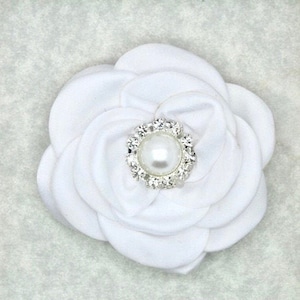 White hair clips, girls hairbows, flower girl hair clips, white hair bows, toddler hair clips, toddler girl hairbows, girls white hair clip