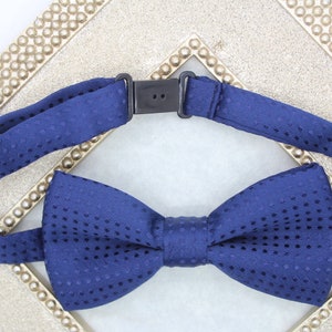 Navy Blue bowtie, boys bow ties, toddler bow tie, baby boy bowties, bowties for boys, polka dot bow tie, navy blue bow tie, youth bowties